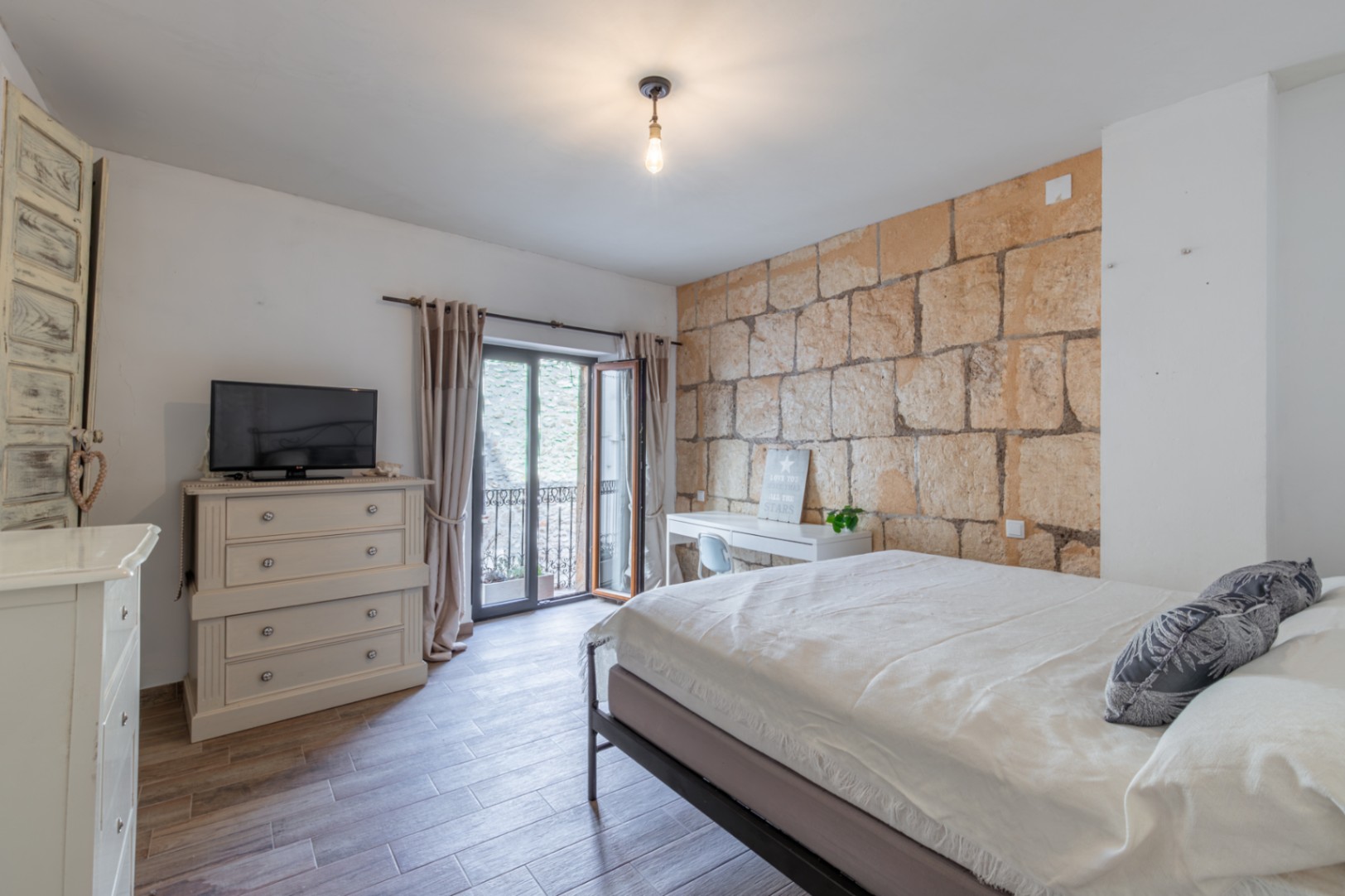 Amplio townhouse de 3 habitaciones en venta en Teulada