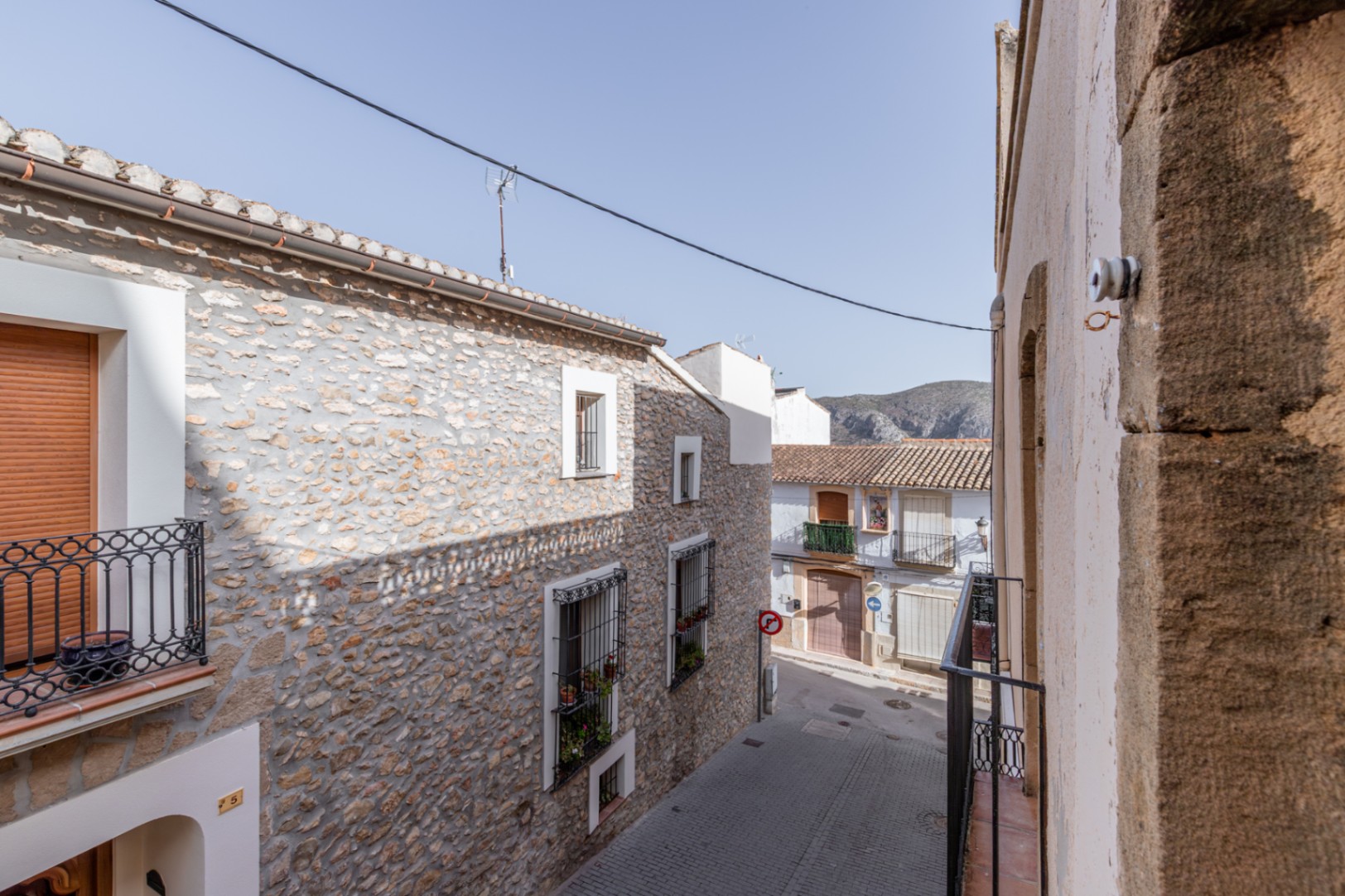 Amplio townhouse de 3 habitaciones en venta en Teulada