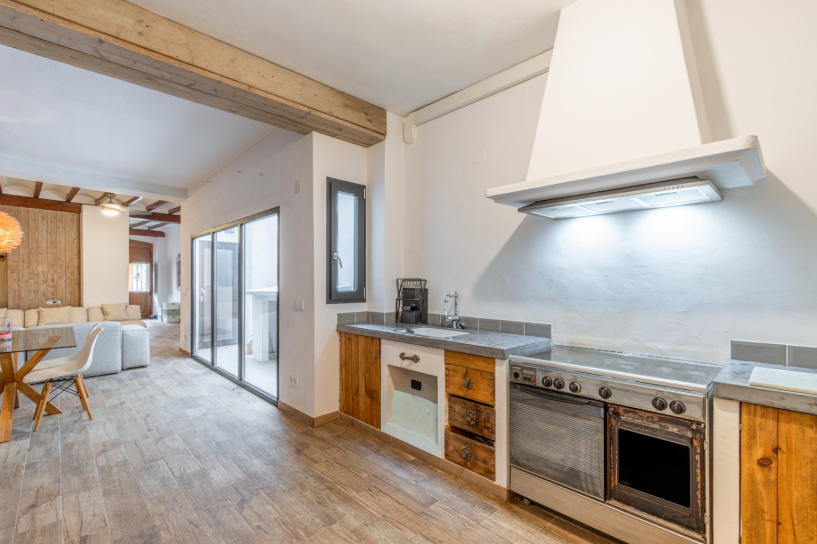 Amplio townhouse de 3 habitaciones en venta en Teulada