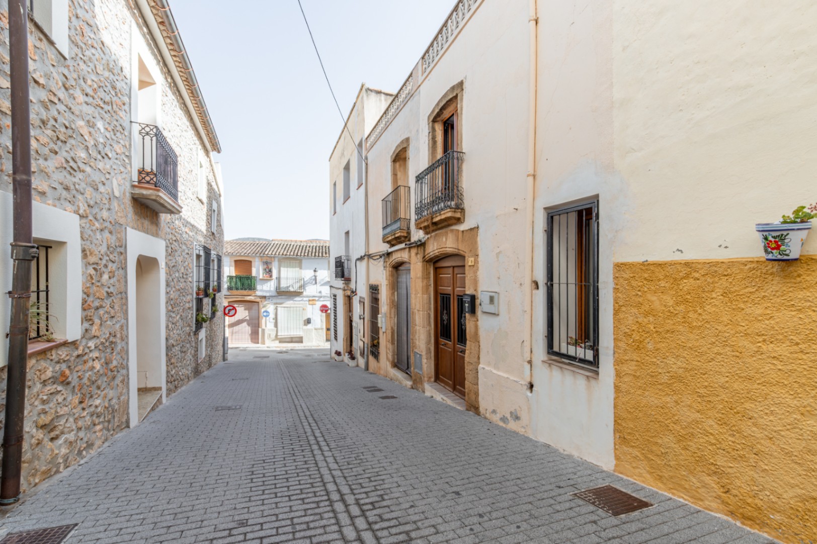 Amplio townhouse de 3 habitaciones en venta en Teulada