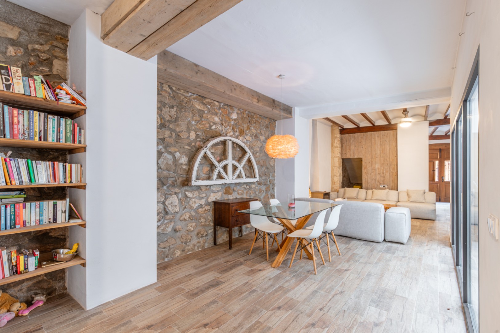 Amplio townhouse de 3 habitaciones en venta en Teulada