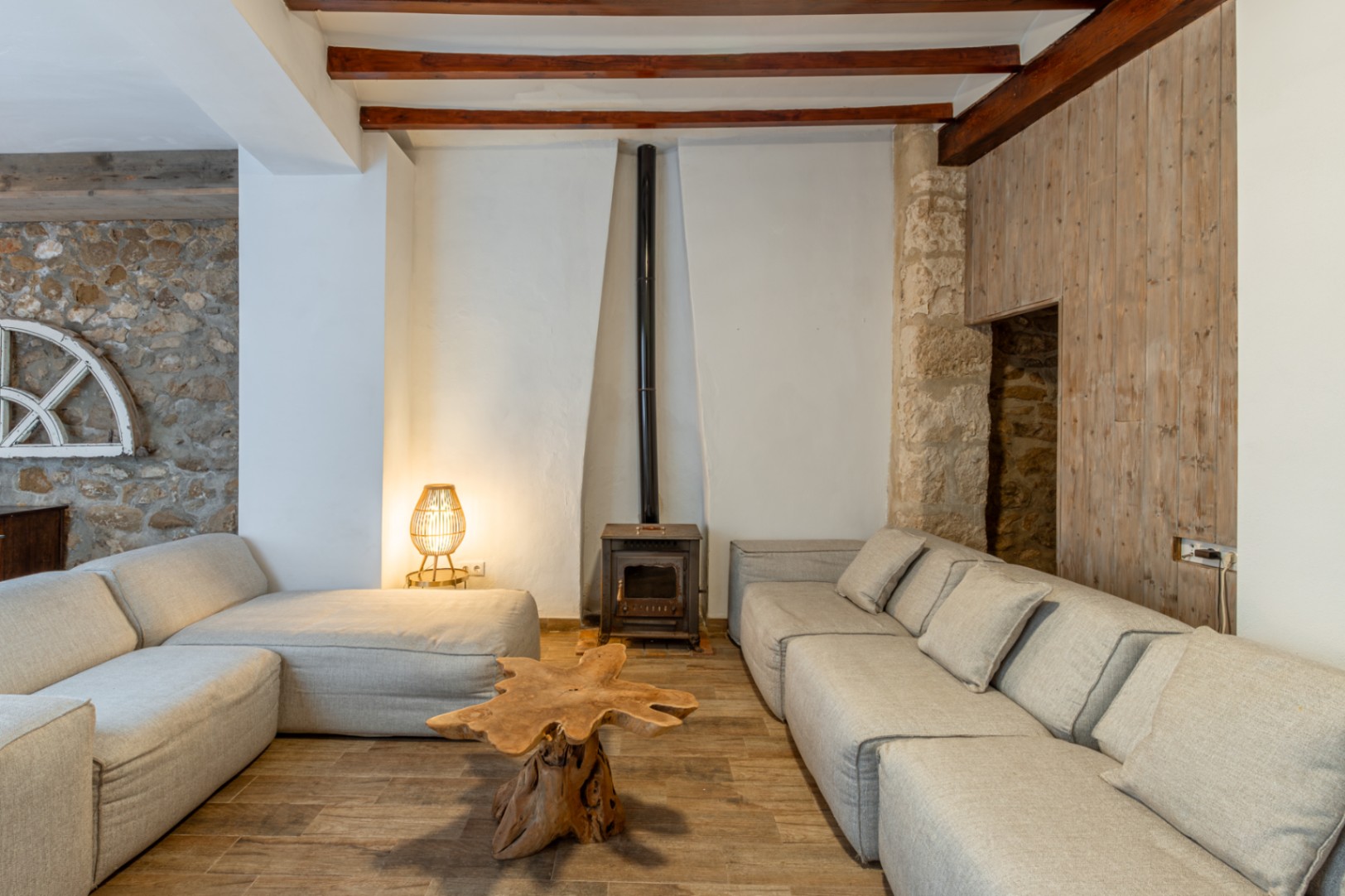 Amplio townhouse de 3 habitaciones en venta en Teulada