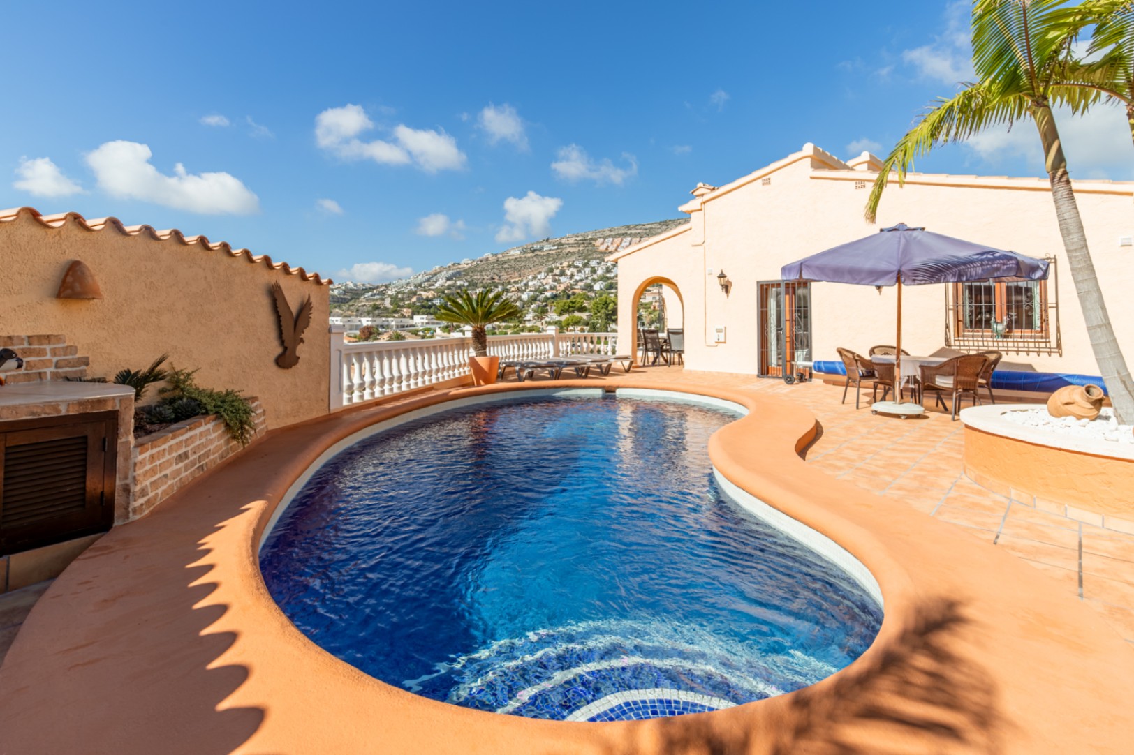 Villa con vista al mar en venta Cumbre del Sol
