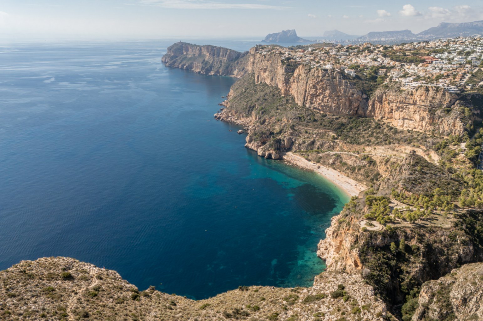 Villa con vista al mar en venta Cumbre del Sol
