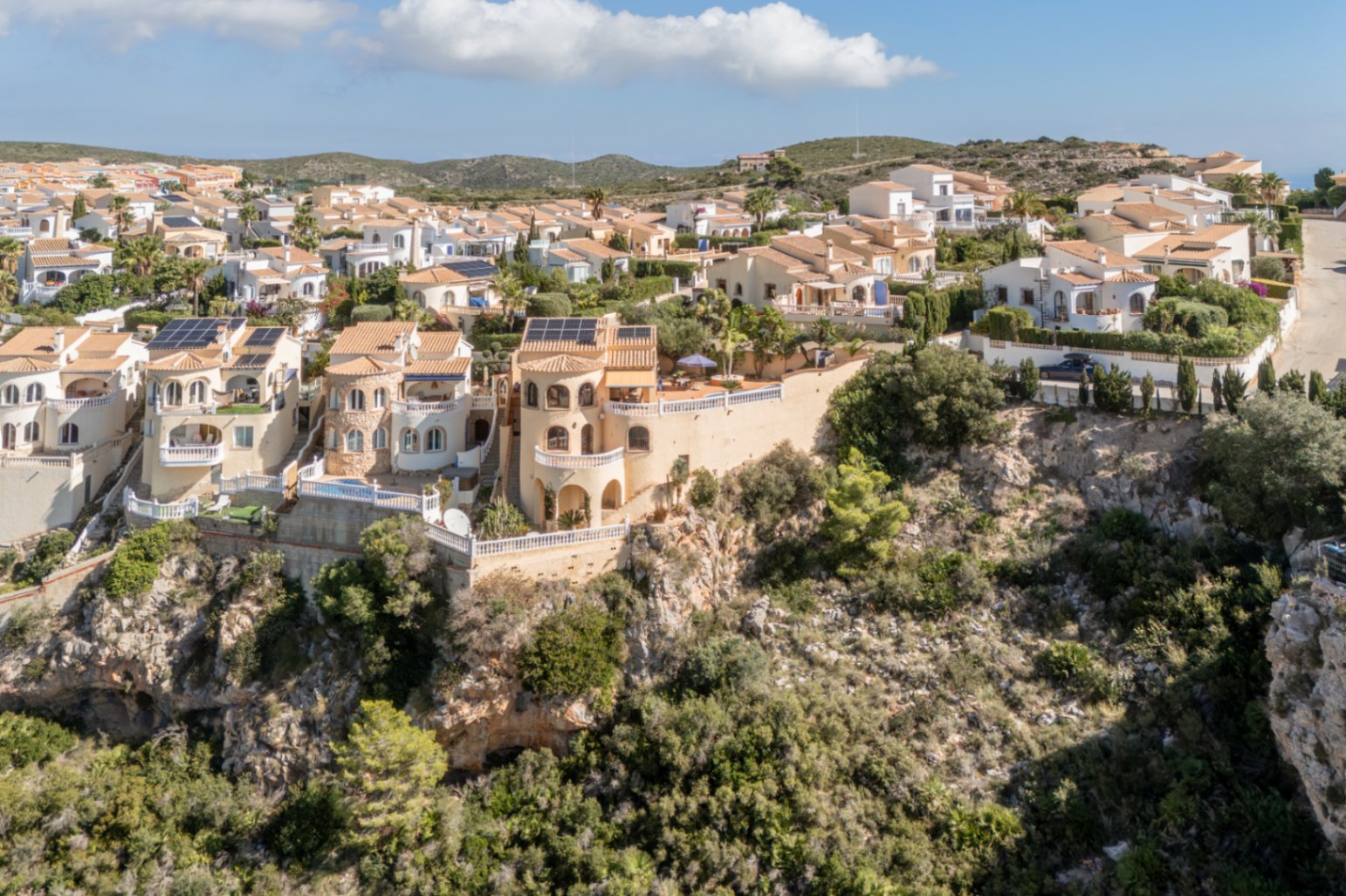 Villa con vista al mar en venta Cumbre del Sol