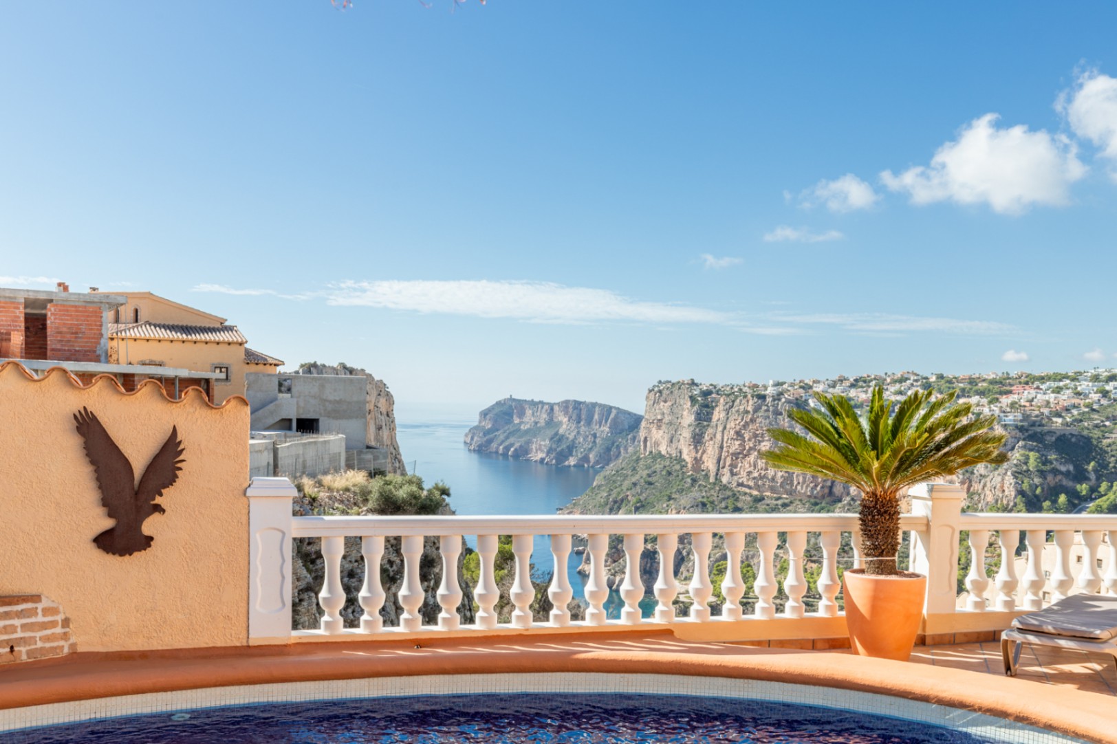 Villa con vista al mar en venta Cumbre del Sol