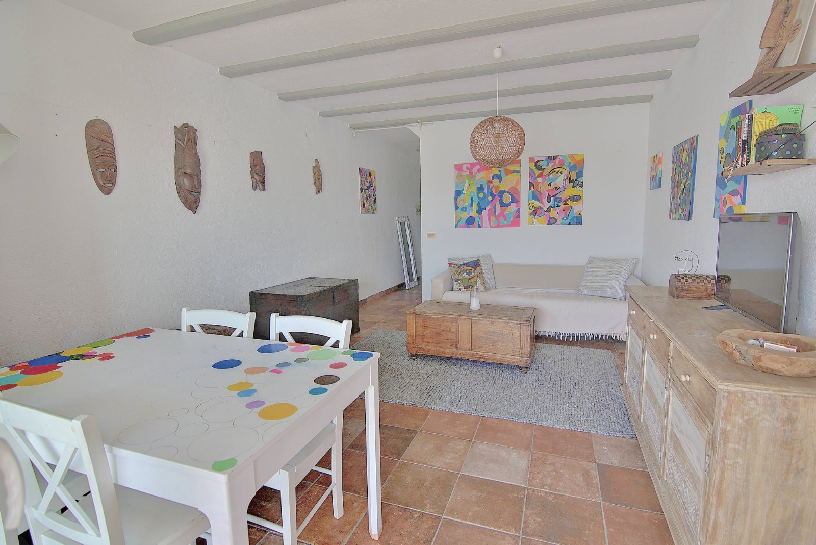 3 Bedroom Townhouse with Guest Apartment for Sale 