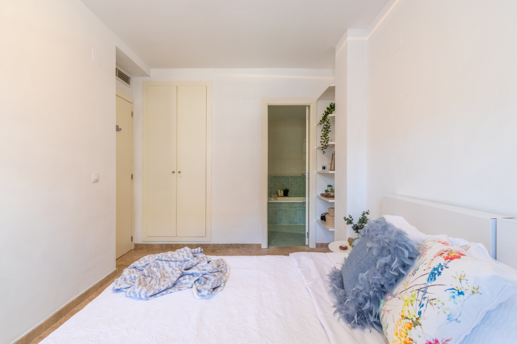 2-bedroom, 2-bathroom apartment for long-term rent in Moraira